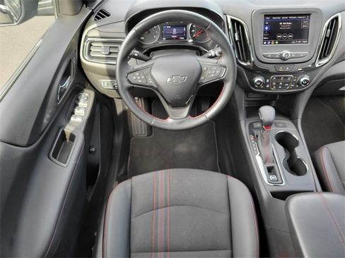 Used 2023 Chevrolet Equinox RS image 15