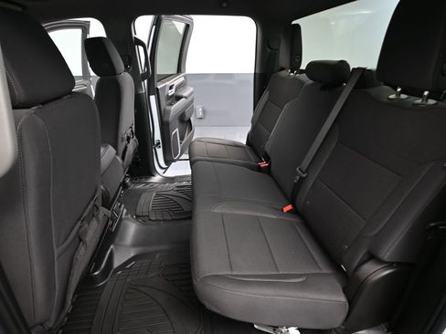 Used 2025 GMC Sierra 2500 SLE image 37