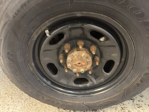 Used 2011 Ford F350 XL w/ Skid Plate Pkg image 29