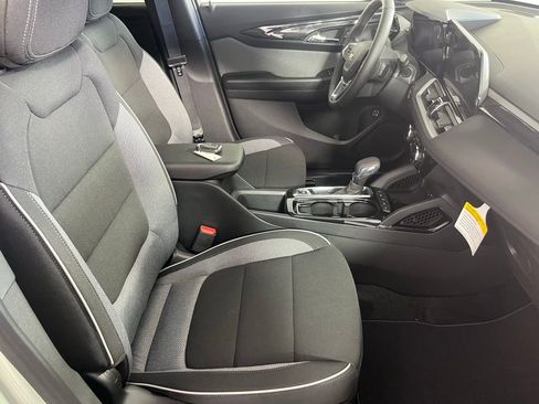 New 2026 Chevrolet TrailBlazer LT w/ Convenience Package AWD/4WD image 13