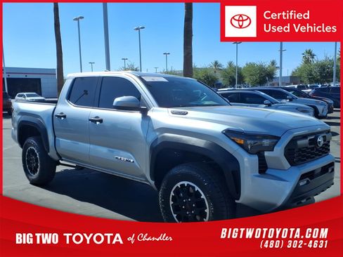 Certified 2025 Toyota Tacoma TRD Off-Road AWD/4WD image 1