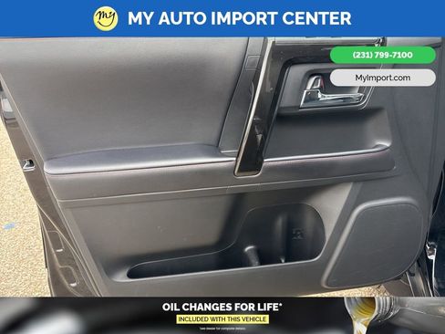 Used 2023 Toyota 4Runner TRD Off-Road Premium w/ Moonroof Package image 10