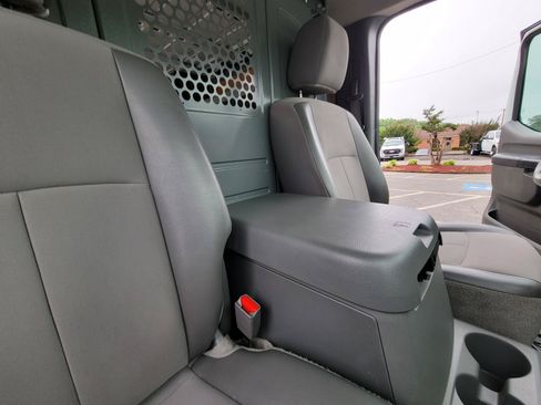 Used 2020 Nissan NV 2500 SV w/ Navigation Package RWD image 37