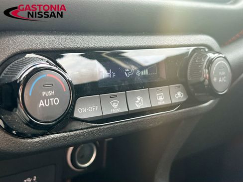 Used 2022 Nissan Kicks SR w/ Interior Electronics Package image 19