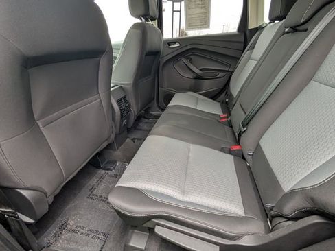 Used 2017 Ford Escape SE image 11