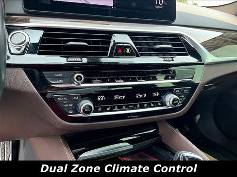 Used 2022 BMW 530i xDrive w/ M Sport Package AWD/4WD image 14