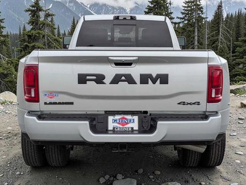 Used 2026 RAM 3500 Laramie AWD/4WD image 5