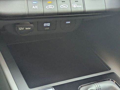 New 2025 Hyundai Elantra SE image 24