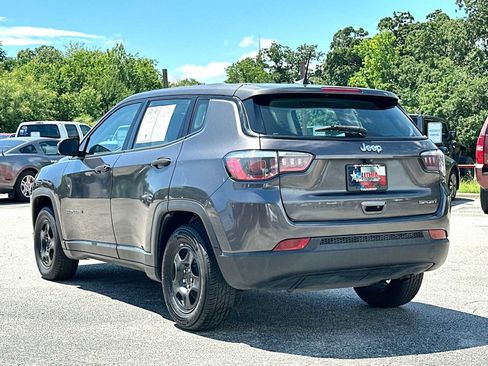 Used 2019 Jeep Compass Sport FWD image 13