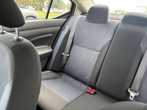 Used 2025 Nissan Versa SV FWD image 39