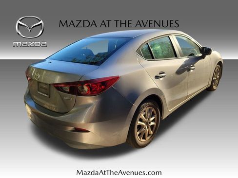 Used 2016 MAZDA MAZDA3 i Sport w/ Preferred Equipment Package image 18