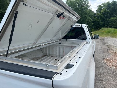 Used 2020 Chevrolet Colorado LT w/ Safety Package RWD image 25