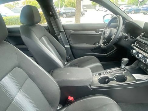 Used 2025 Honda Civic Sport image 10