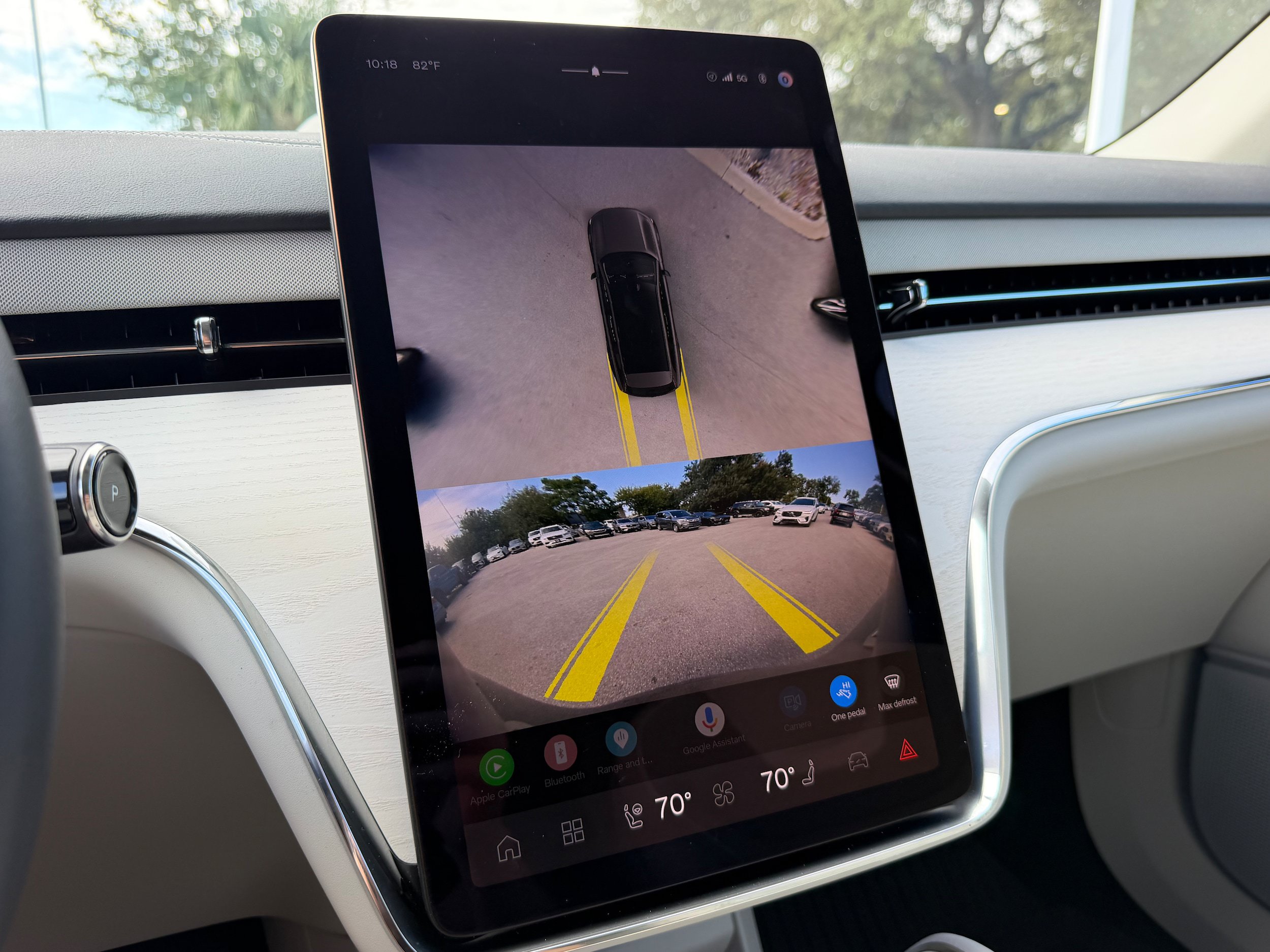 Certified 2025 Volvo EX90 Plus AWD/4WD image 21