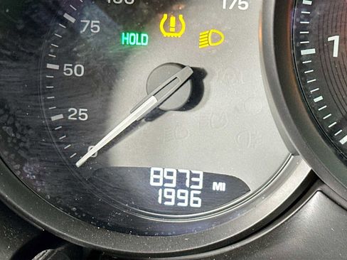 Used 2024 Porsche Macan image 13