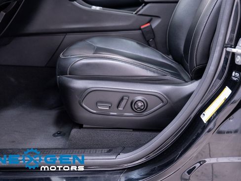 Used 2022 Jeep Grand Cherokee Limited image 25