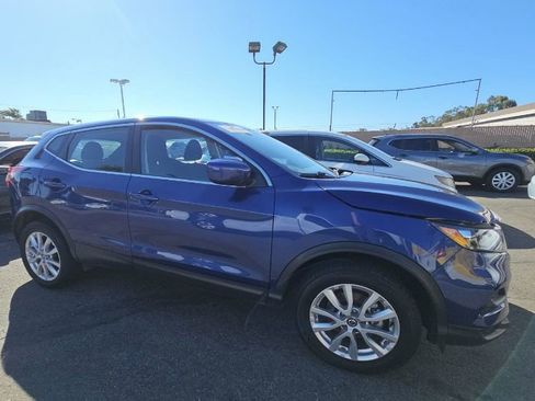 Used 2021 Nissan Rogue Sport S FWD image 3
