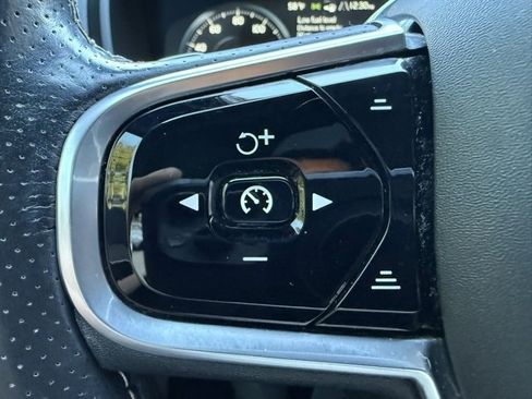 Used 2016 Volvo XC90 T6 R-Design w/ Vision Package image 14