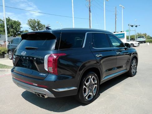 Used 2024 Hyundai Palisade Limited FWD image 6