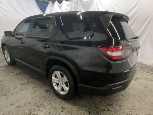 Used 2023 Honda Pilot LX image 10