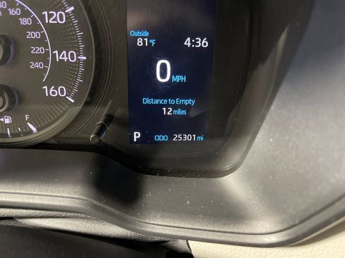 Certified 2022 Toyota Corolla L FWD image 19