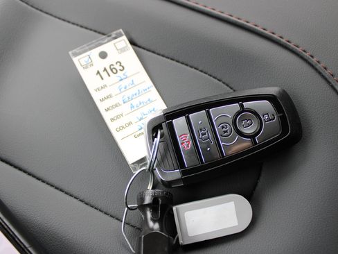 New 2025 Ford Expedition Max Active image 31