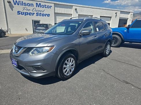 Used 2016 Nissan Rogue S w/ Appearance Package AWD/4WD image 1