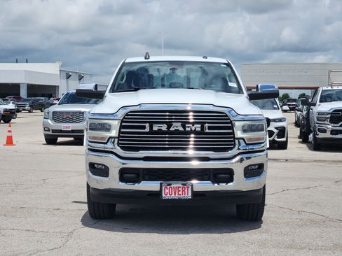 Used 2022 RAM 2500 Laramie AWD/4WD image 2