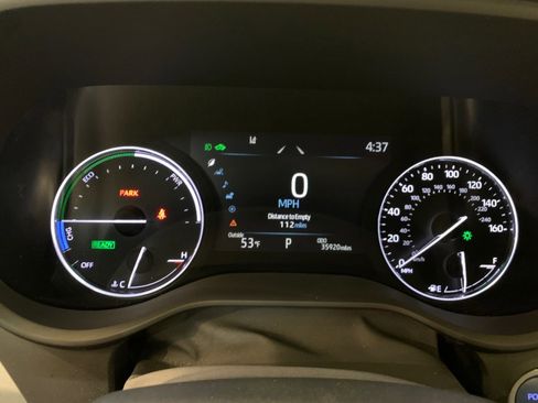 Used 2023 Toyota Sienna Limited w/ Protection Package (TMS) image 25