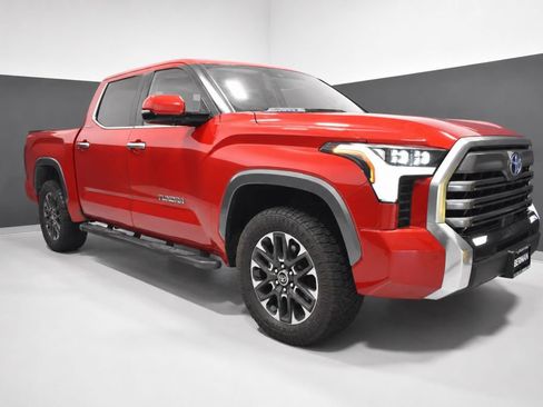 Used 2024 Toyota Tundra Limited AWD/4WD image 7