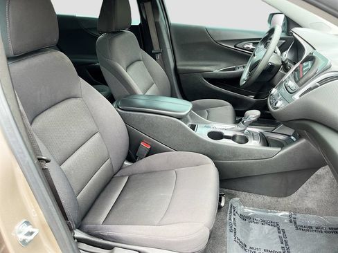 Used 2024 Chevrolet Malibu LT FWD image 28