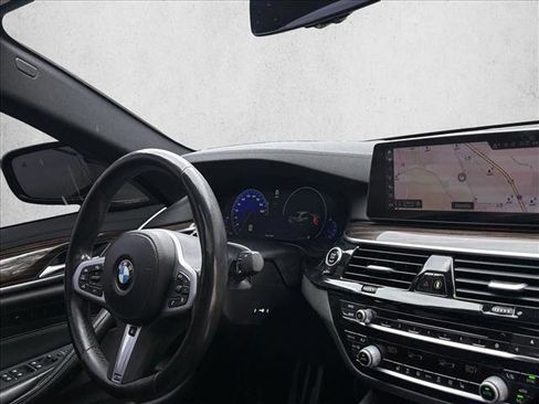 Used 2019 BMW M550i xDrive AWD/4WD image 22