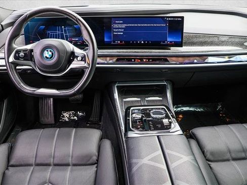 Certified 2024 BMW i7 eDrive50 RWD image 24