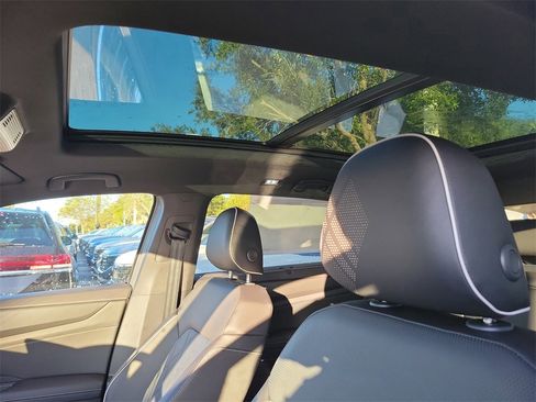 New 2026 Volkswagen Atlas Cross Sport SEL Premium R-Line image 8