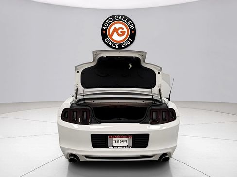 Used 2014 Ford Mustang Premium RWD image 4
