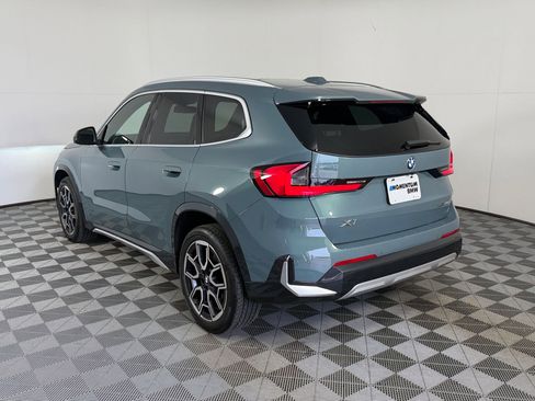 Used 2025 BMW X1 xDrive28i AWD/4WD image 3