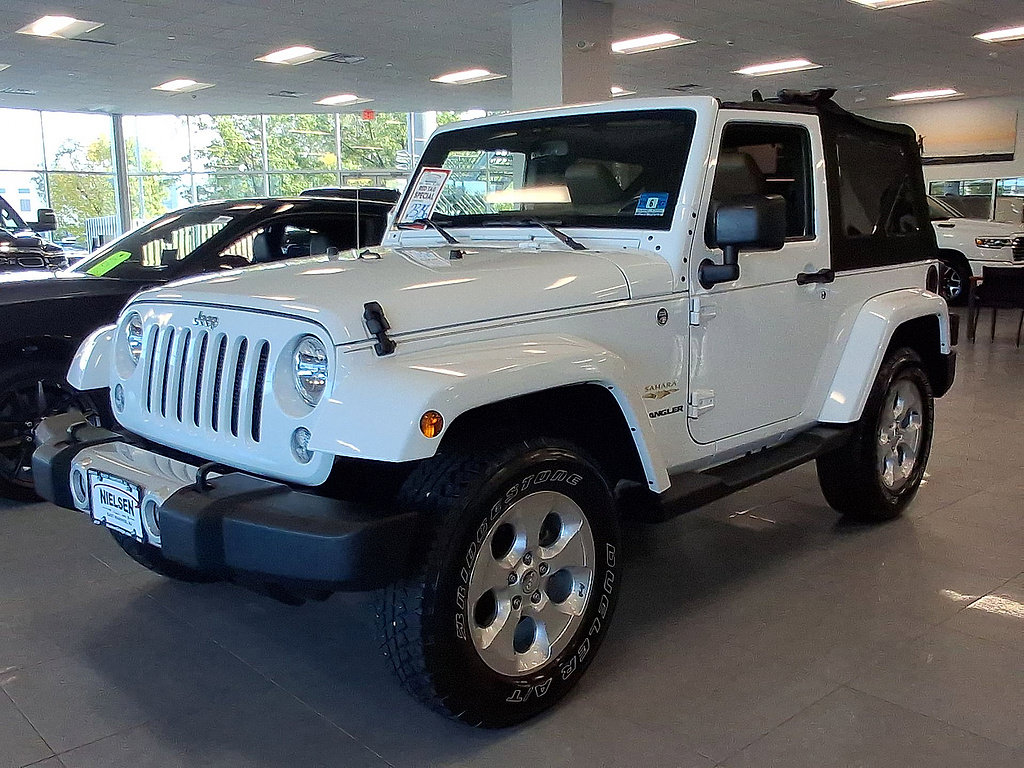 Used 2014 Jeep Wrangler Sahara w/ Dual Top Group AWD/4WD image 4