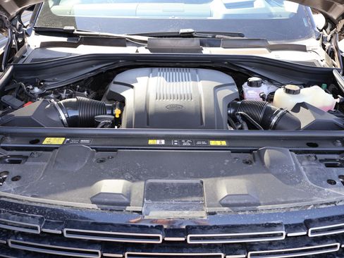 Used 2025 Land Rover Range Rover SE AWD/4WD image 35