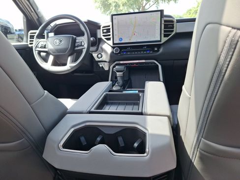 Used 2026 Toyota Tundra Limited AWD/4WD image 34