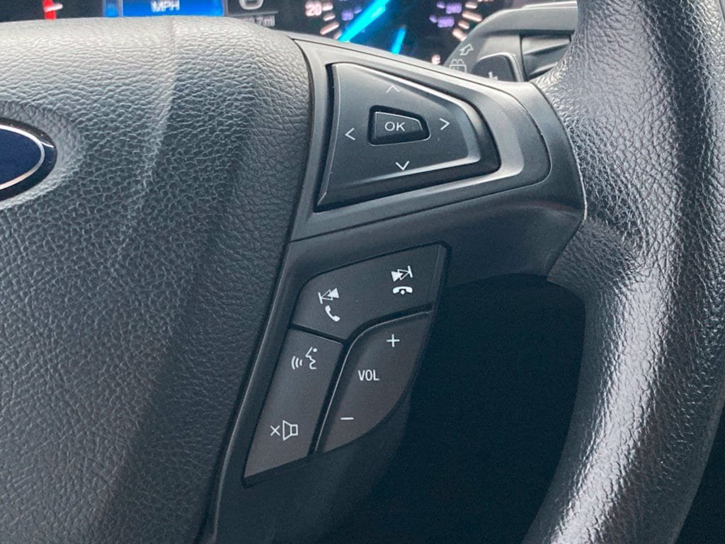 Used 2017 Ford Edge SE FWD image 15