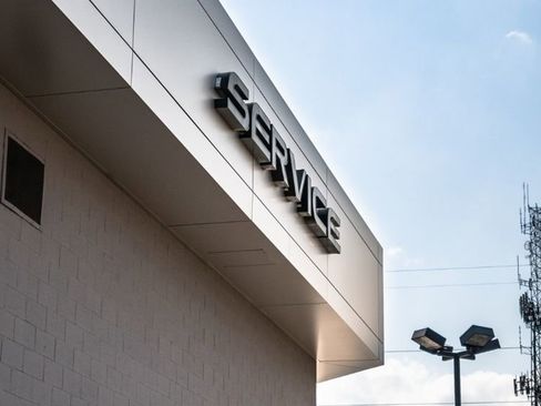 Used 2023 Lexus ES 350 F Sport w/ Accessory Package (Z2) image 17