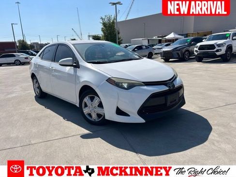 Used 2017 Toyota Corolla LE w/ Carpet Mat Package (TMS) FWD image 1