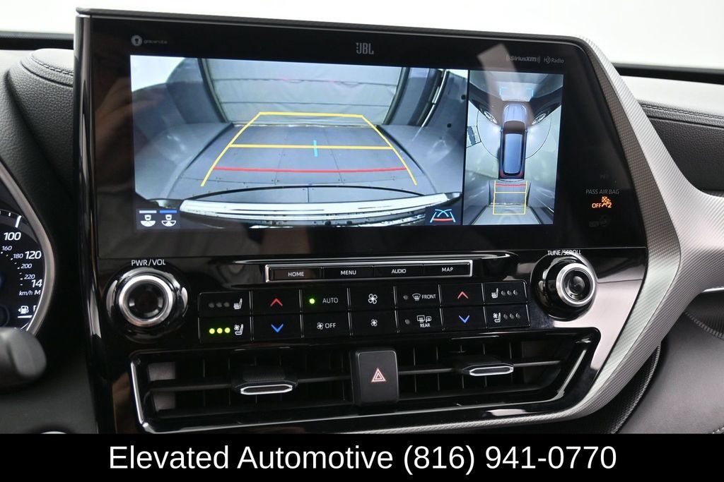 Used 2021 Toyota Highlander Platinum AWD/4WD image 14