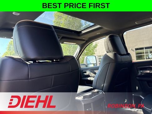 New 2026 RAM 2500 Laramie AWD/4WD image 19