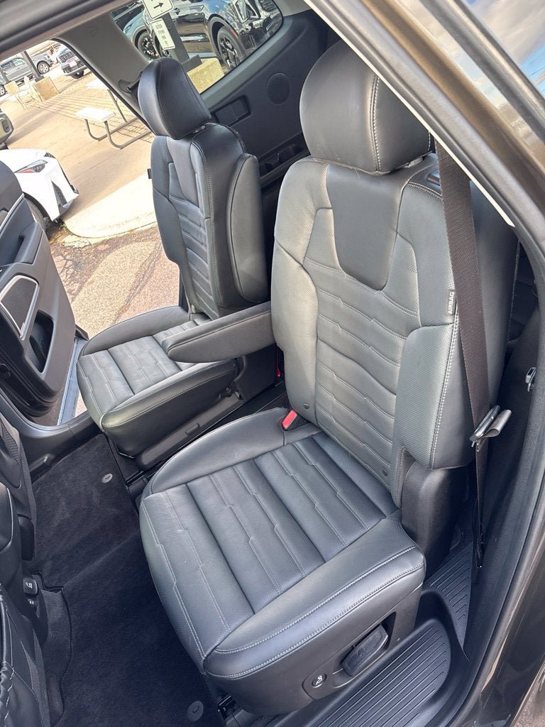 Used 2024 Kia Telluride SX Prestige w/ Towing Package AWD/4WD image 22
