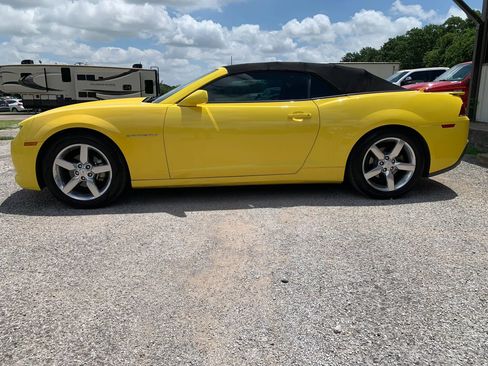 Used 2014 Chevrolet Camaro LT RWD image 2