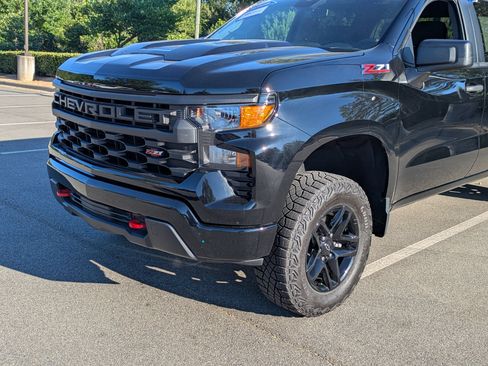Used 2024 Chevrolet Silverado 1500 Custom Trail Boss AWD/4WD image 10