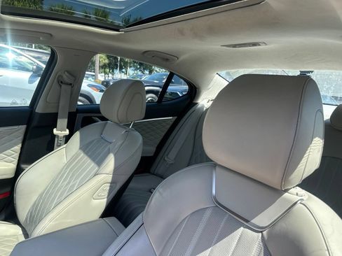 Used 2019 Genesis G70 2.0T Advanced w/ Dynamic Package RWD image 3