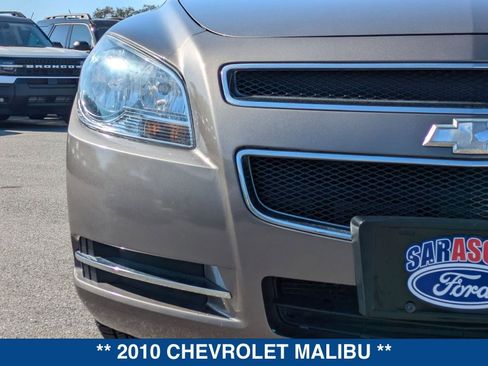 Used 2010 Chevrolet Malibu LT w/ Power Convenience Package image 9