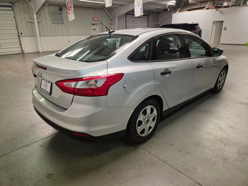 Used 2014 Ford Focus S FWD image 8